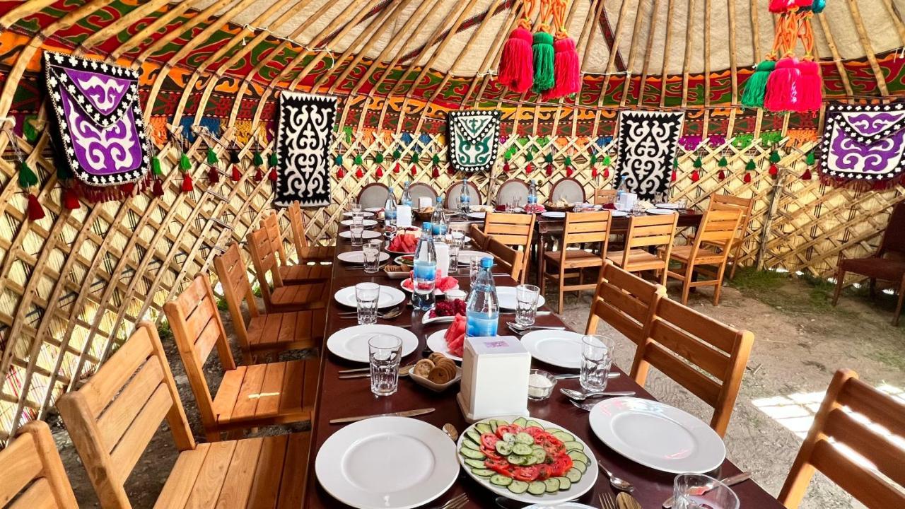 Kyzart Hotel & Horse Tours Bagysh Eksteriør bilde