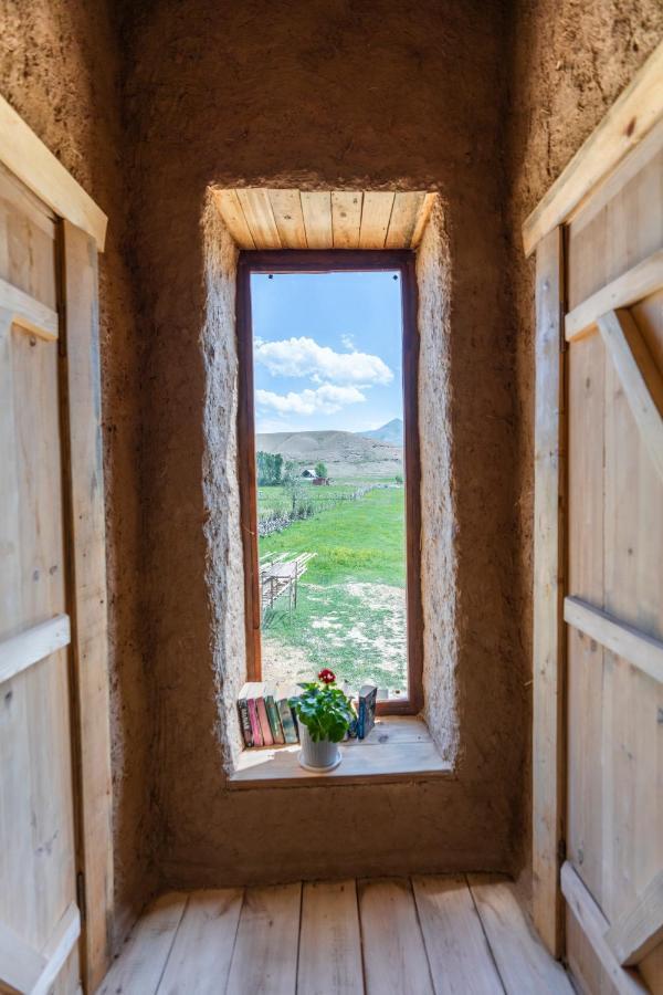 Kyzart Hotel & Horse Tours Bagysh Eksteriør bilde