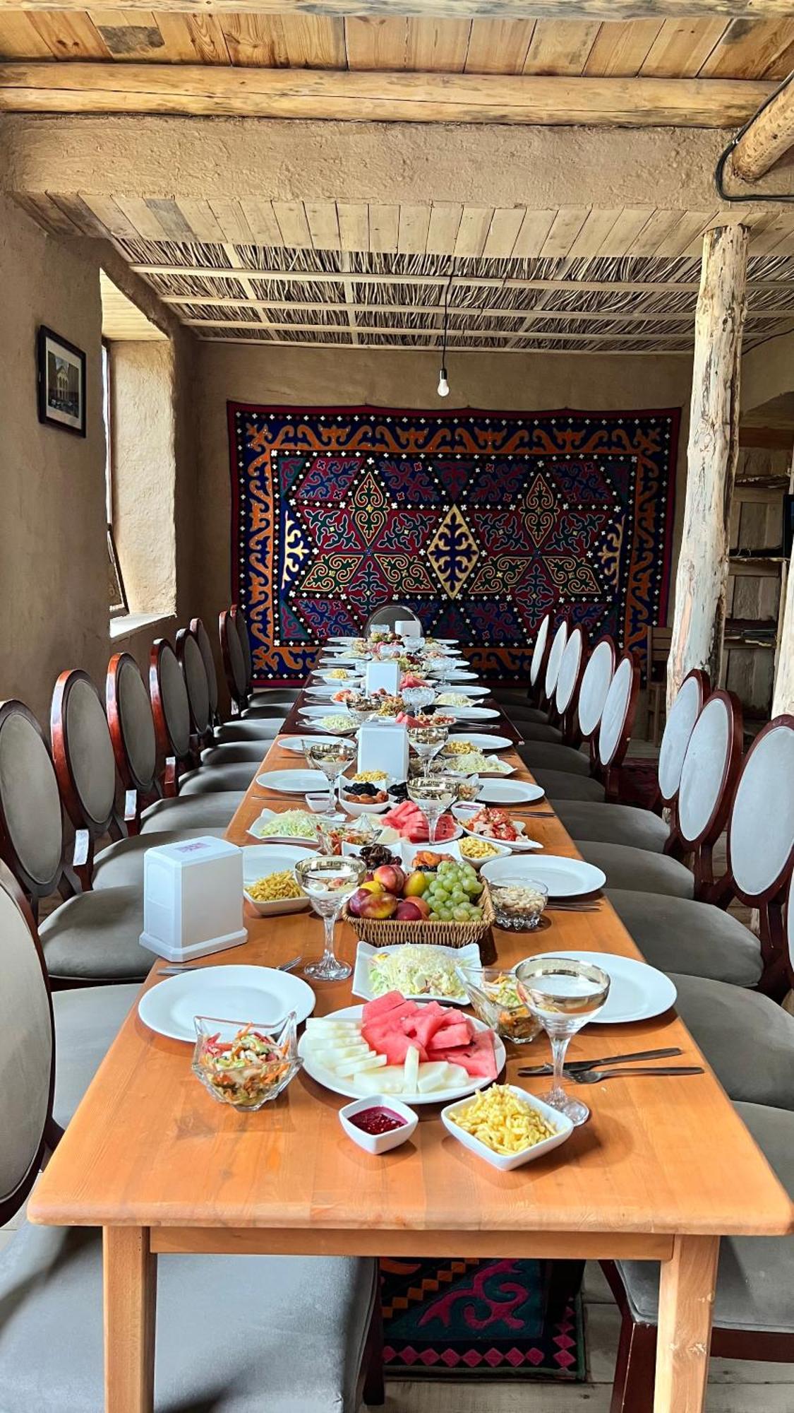 Kyzart Hotel & Horse Tours Bagysh Eksteriør bilde