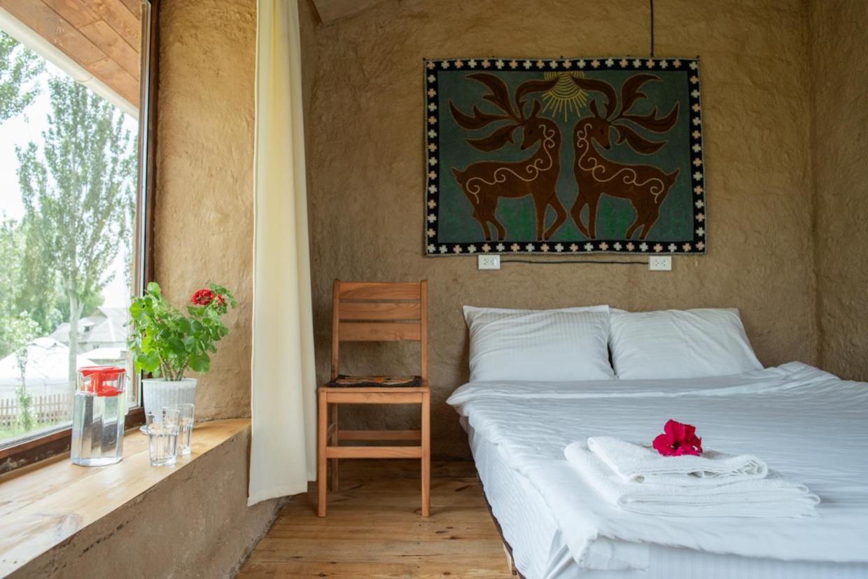 Kyzart Hotel & Horse Tours Bagysh Eksteriør bilde